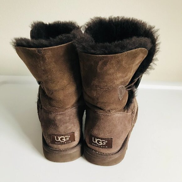 UGG Brown Bailey Button II 5803 Size US 7 EU 37.5 - Picture 5 of 11